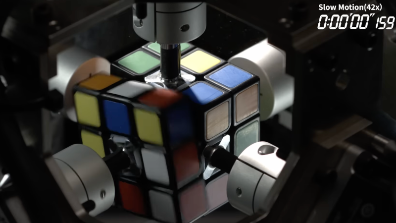 In blink of an eye, robot sets new Rubik’s cube Guinness World Record